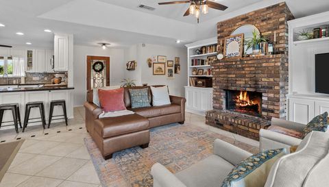 1910 Circleview Dr