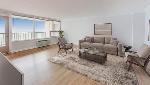 5733 N Sheridan Road