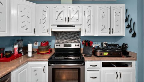 4077 Burning Tree Ln