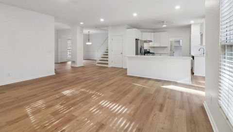 3560 Rosewicke Dr Cumming