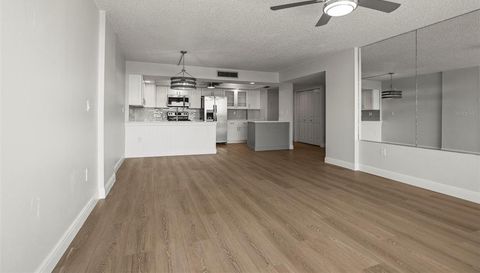 400 ISLAND WAY