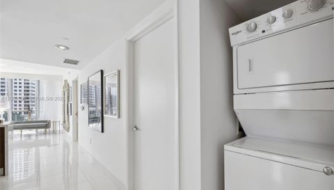 465 Brickell Ave