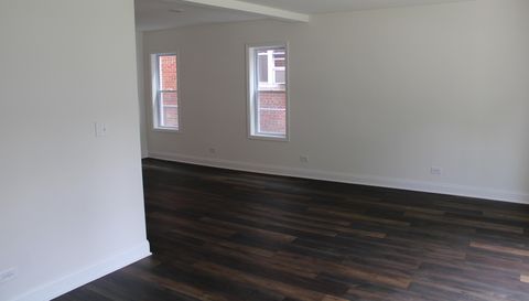 1052 W 111th Pl