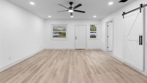 105 Clyde Ave