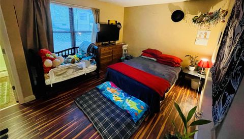 24 Meadowridge E
