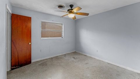 2406 Dellwood Dr