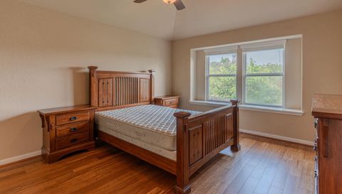 6906 Cedar Breeze