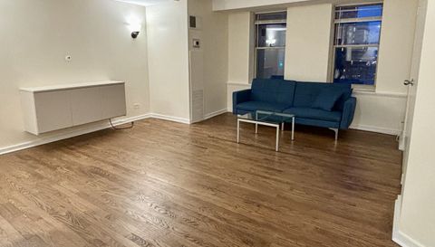 40 E 9th Street