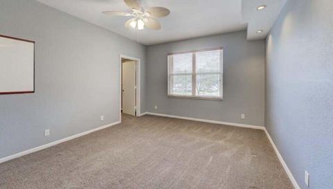 5012 Victoria Cir