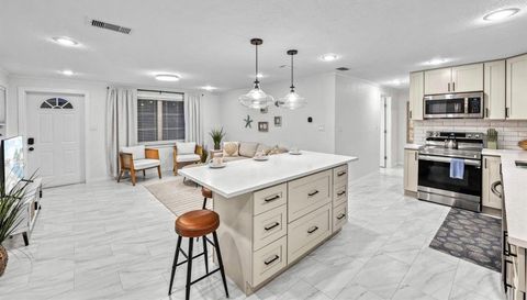 578 - 580 COMPANION WAY