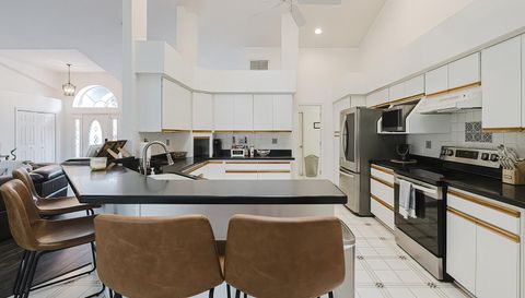 240 N Country Club Dr