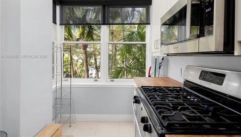 2421 Lake Pancoast Dr