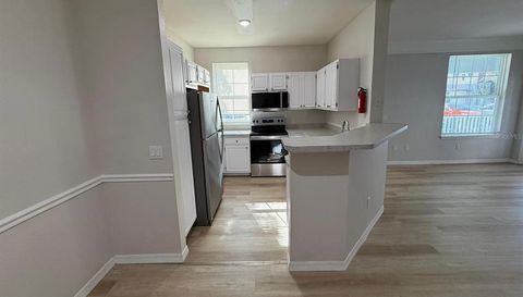 3478 Westchester Square