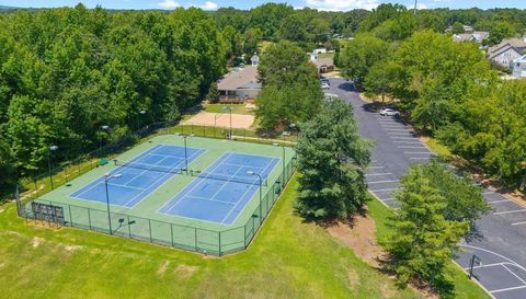 226 N Orchard Farms Ave