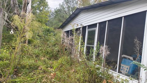 2611 Holmes Creek Rd