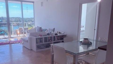 6305 Indian Creek Dr