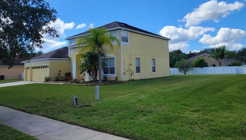 3145 Twisted Oak Loop