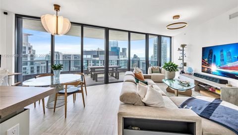 1000 Brickell Plz