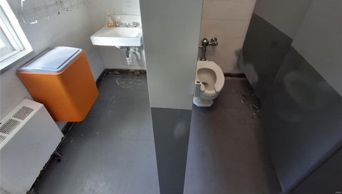 5880 Christy Boulevard