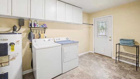 6611 Crooked Creek