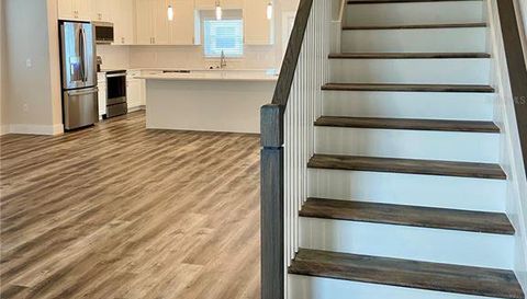 3126 W AZEELE STREET