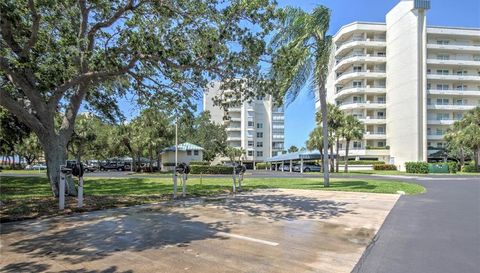 8040 SAILBOAT KEY BOULEVARD S