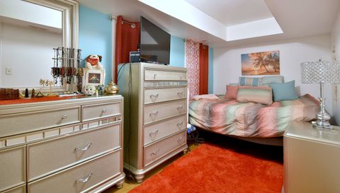 1814 N Sawyer Avenue