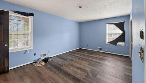 4579 Tudor Castle Dr