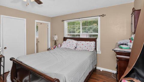 196 Summer Rd