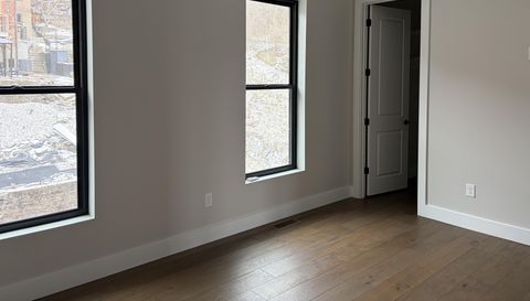 148 Mulberry St