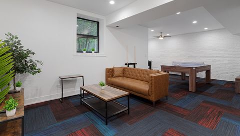 1556 W Juneway Terrace