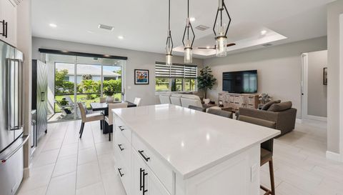 10004 Coral Shore Dr