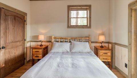 272 Heights Overlook