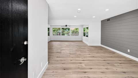 2141 INDIAN AVENUE S