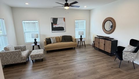 164 Village Cir