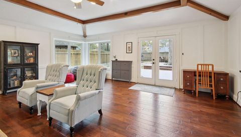 2406 Silver Falls Dr