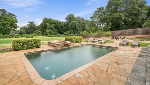 570 Creekwood Dr
