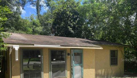 2719 Lake Palm