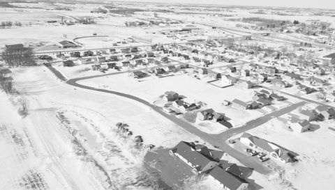 208 E 11th Street SE