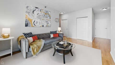 1134 W Granville Avenue