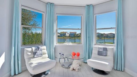 10481 ROYAL CYPRESS WAY