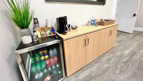 1550 W CLEVELAND STREET