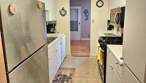 10037 62ND TERRACE N
