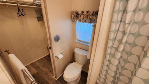 8 LONG HAMMOCK DRIVE