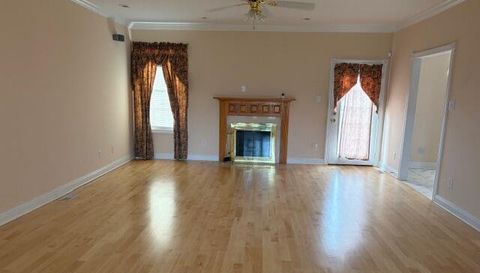2327 Glennridge Rd