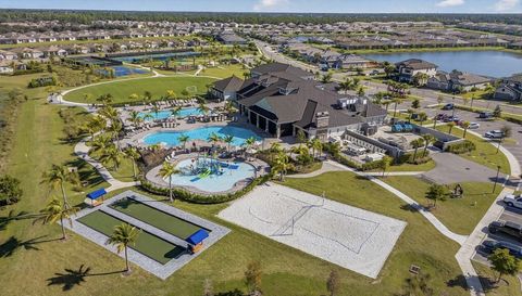13899 Hunter Oak Dr