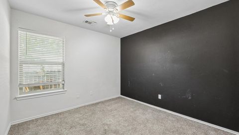 6833 Parkwood Dr