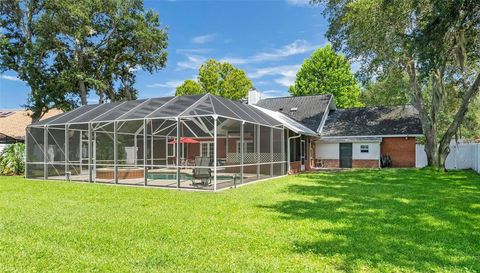 27 WINDING CREEK WAY