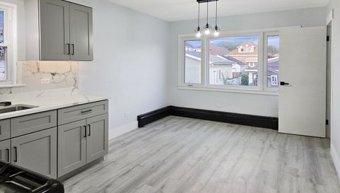 4743 S Keeler Avenue