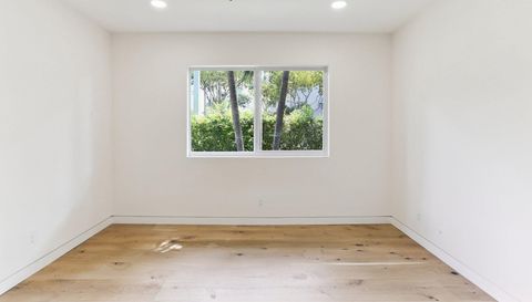 100 Edgewater Dr APT 142